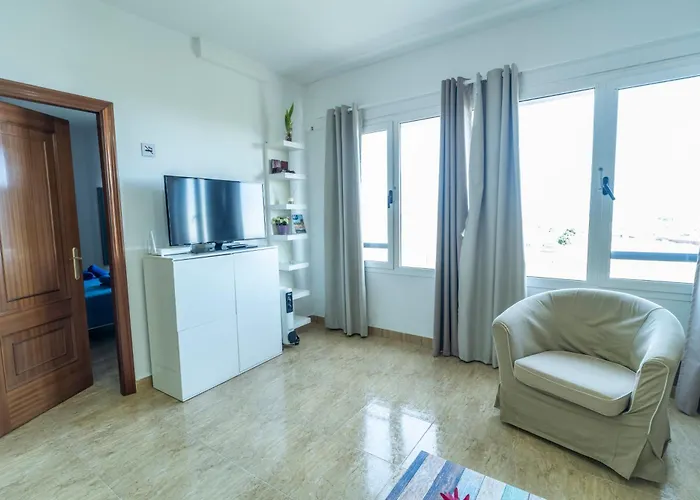 Edificio Prieto Viv 2a * Puerto del Rosario (Fuerteventura)