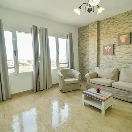 Edificio Prieto Viv 2a * Пуэрто-дель-Росарио